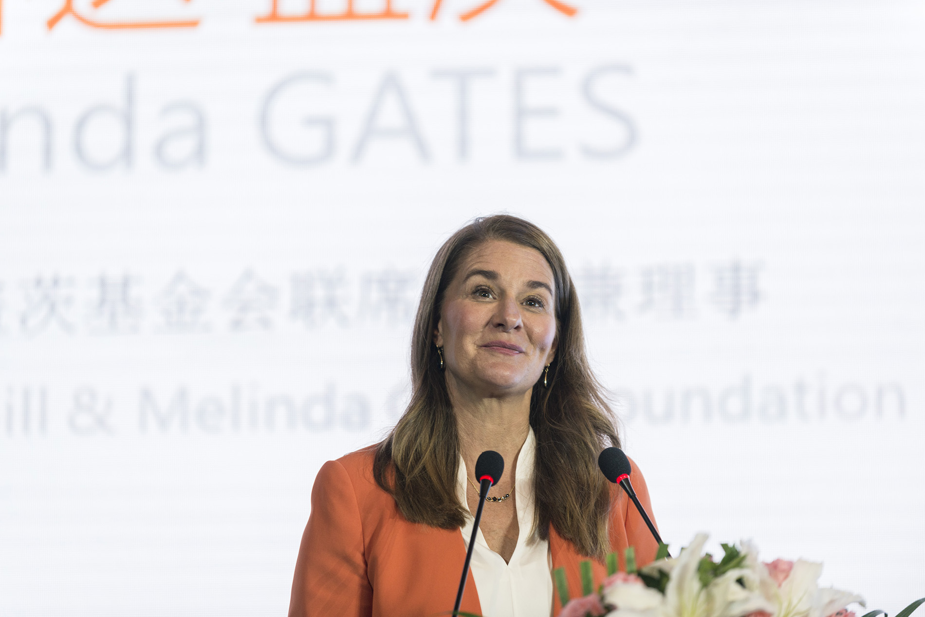 Melinda delivering remarks at panel discussion 2 - 网页版.jpg